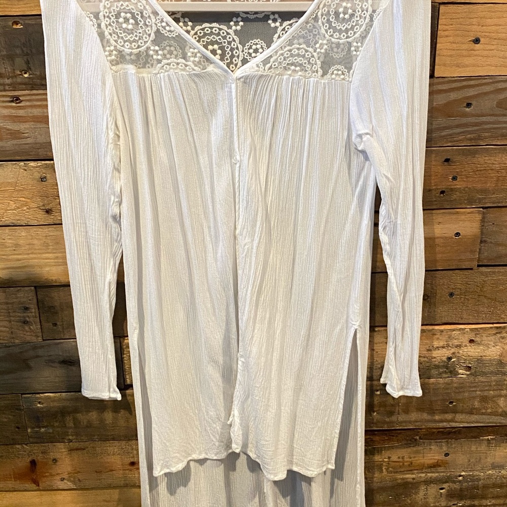 HIP high low shirt